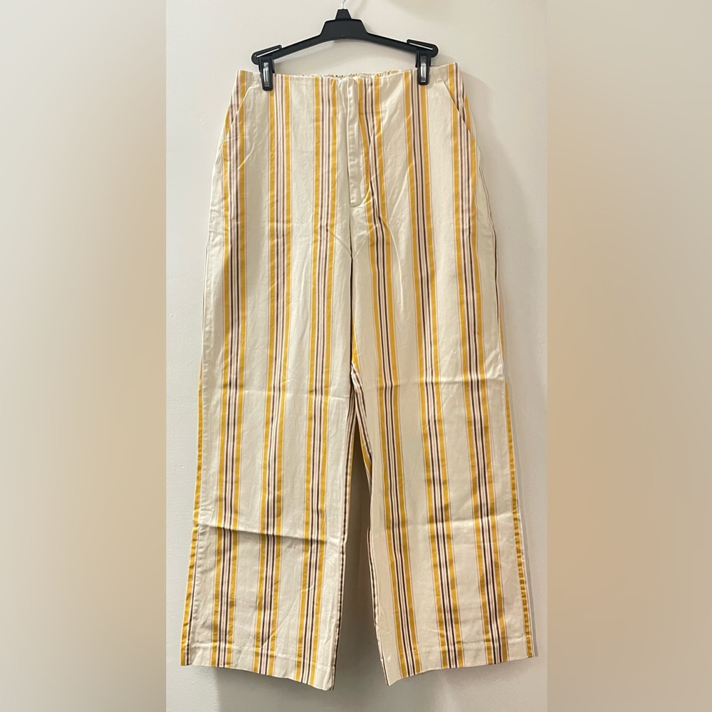 ABERCROMBIE & FITCH Twill Wide Leg Pants‎ in Yellow Stripes - Picture 2 of 5
